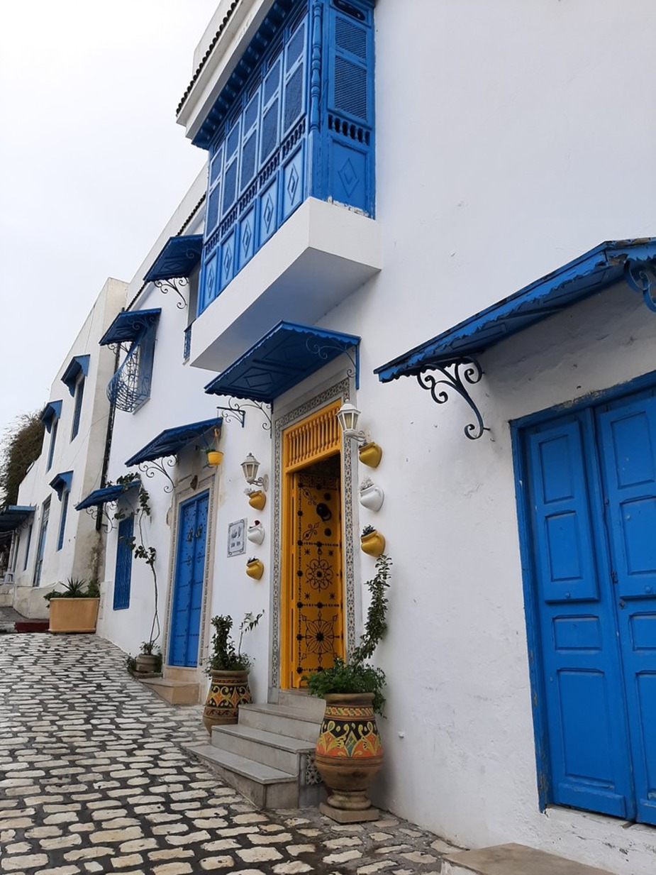 Sidi Bou Said bezoeken tijdens een vakantie door Tunesië