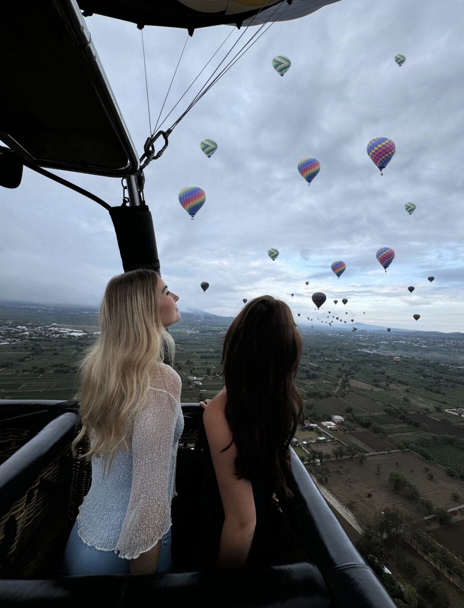 Luchtballon bij Teotihuacan