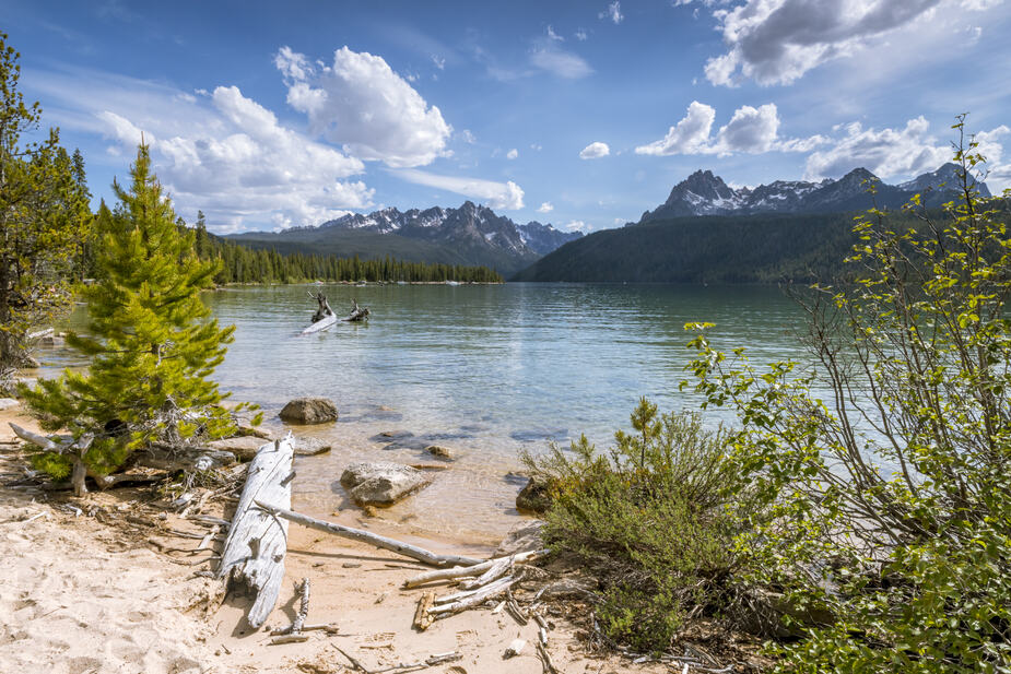 Sawtooth Mountains