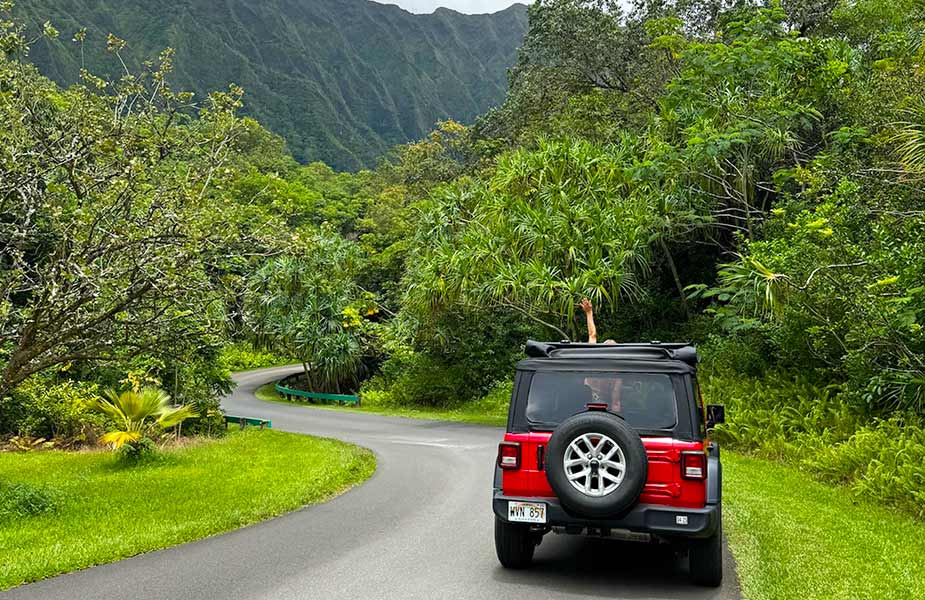 Met de jeep door Hoomaluhia Botanical Garden op Oaha