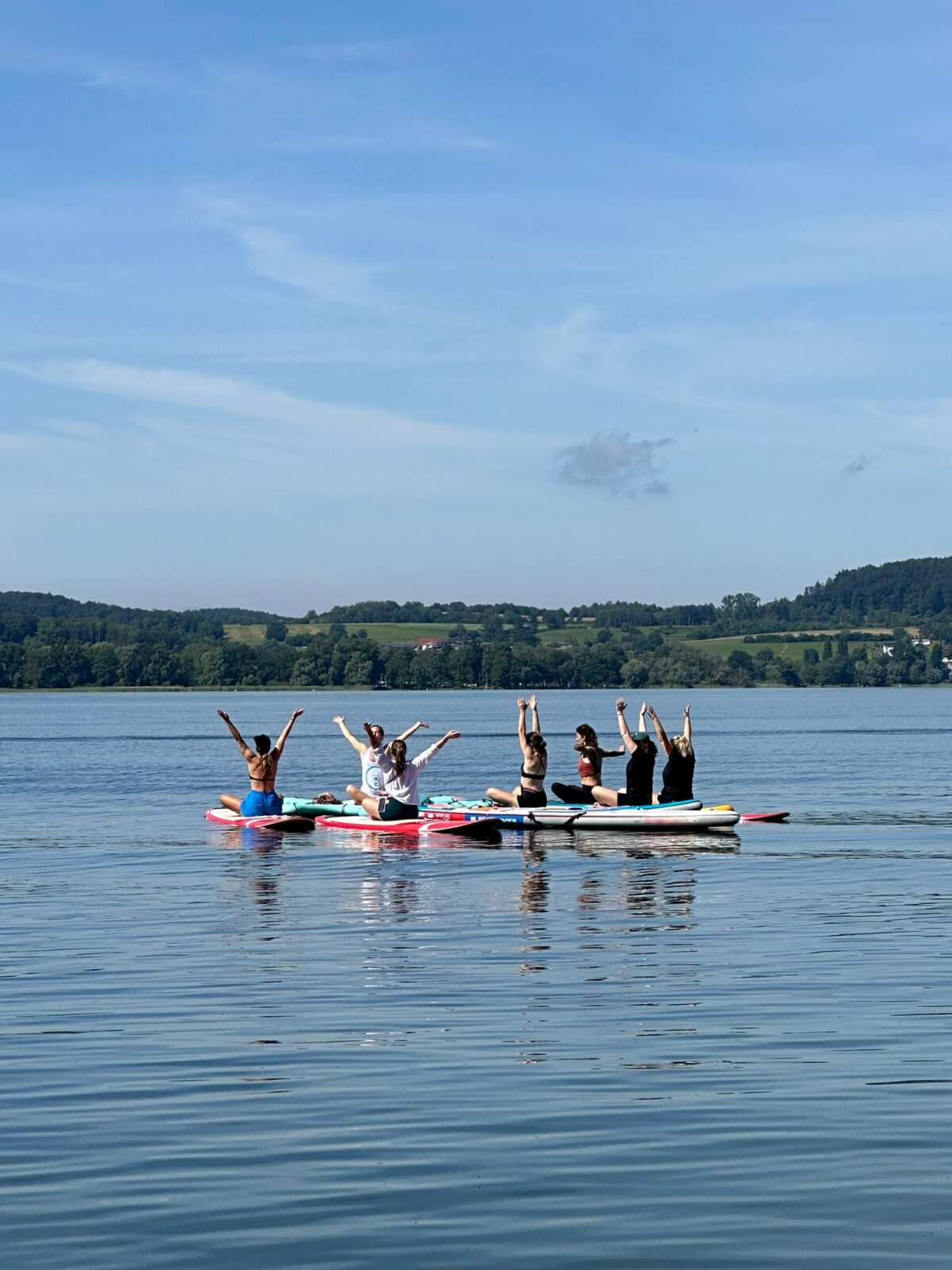 Sup Yoga op de Bodensee in Duitsland