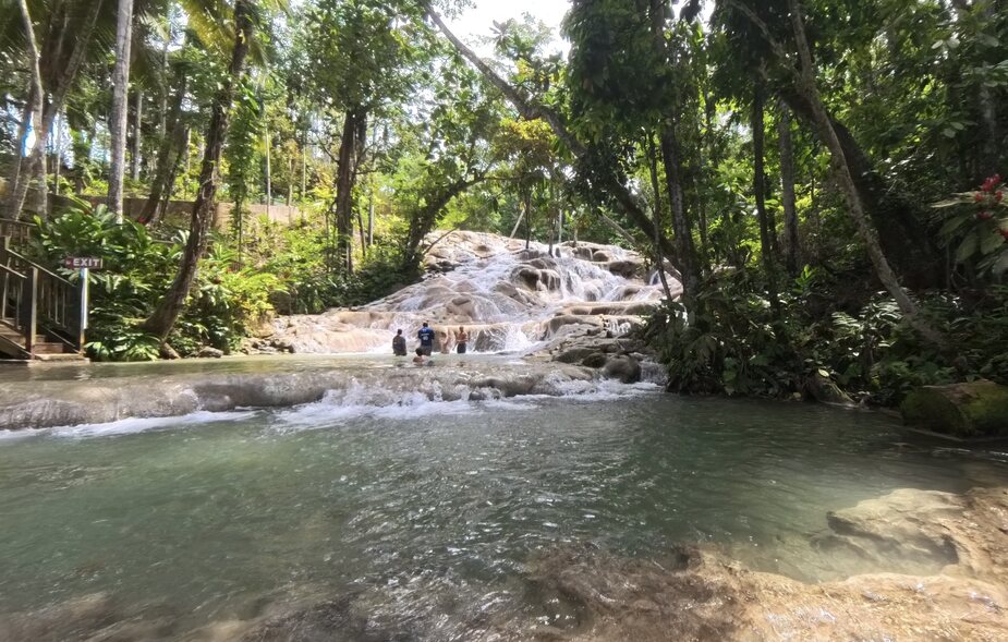 Dunns River Falls op Jamaica